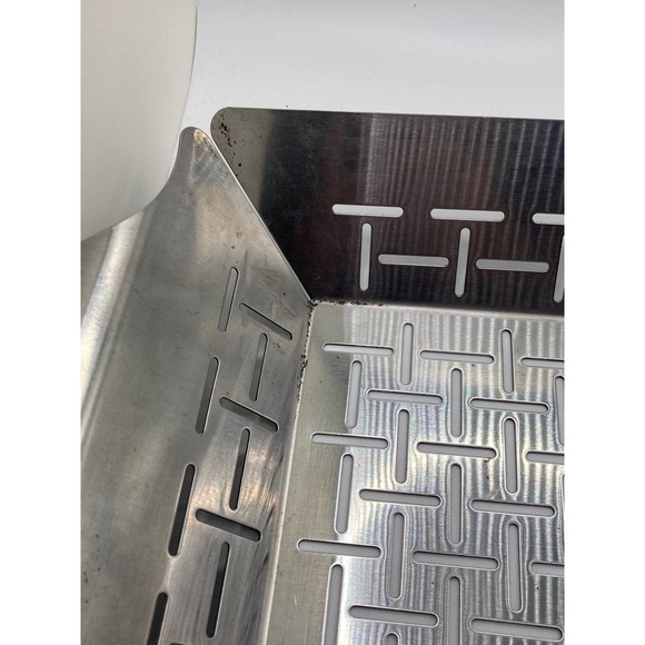 Pre-owned Weber vegetable basket - Picture 3 of 5